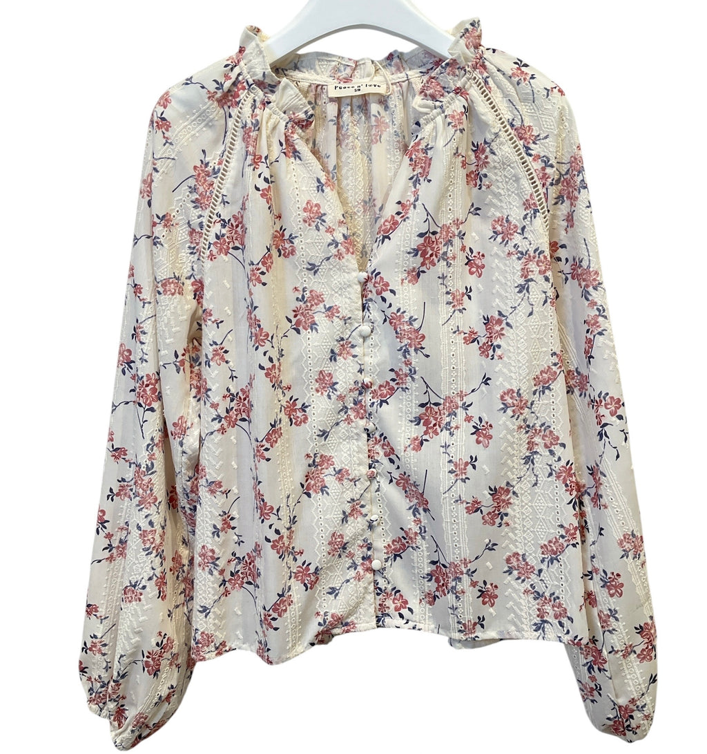 Chemise fleurie écrue, rose & bleu – Détails brodés
