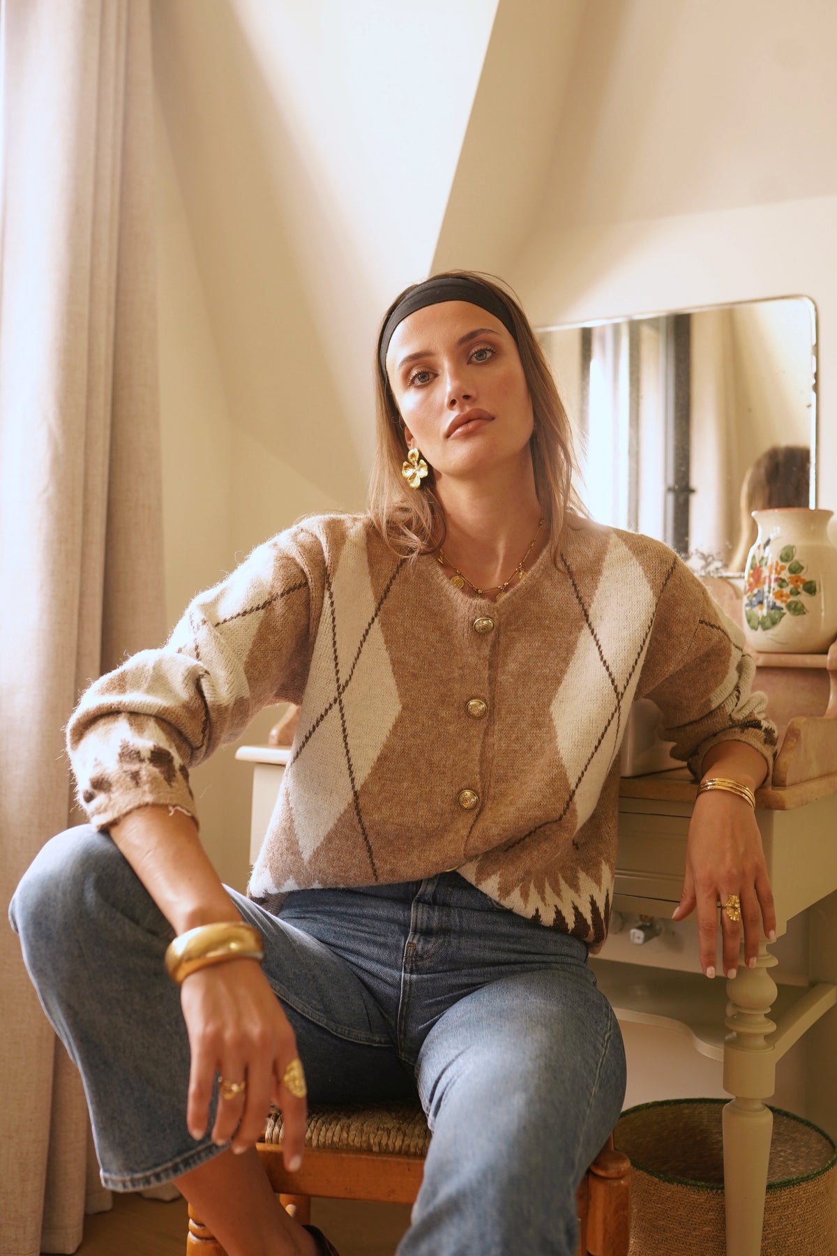 Gilet maille jacquard taupe & écru – boutons dorés