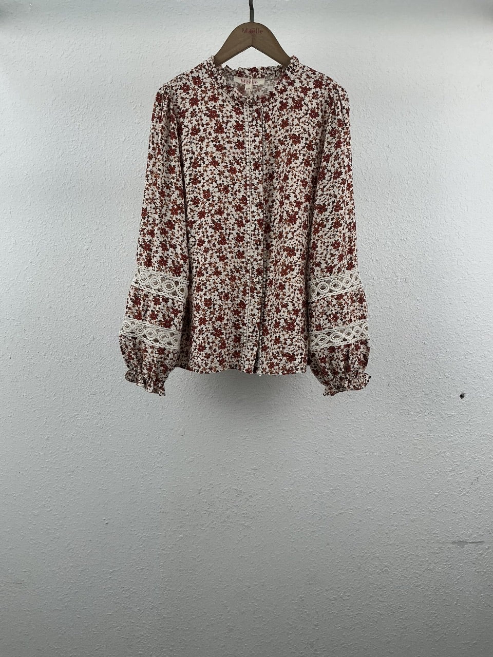 Blouse femme fleurie terracotta à dentelle – Alba