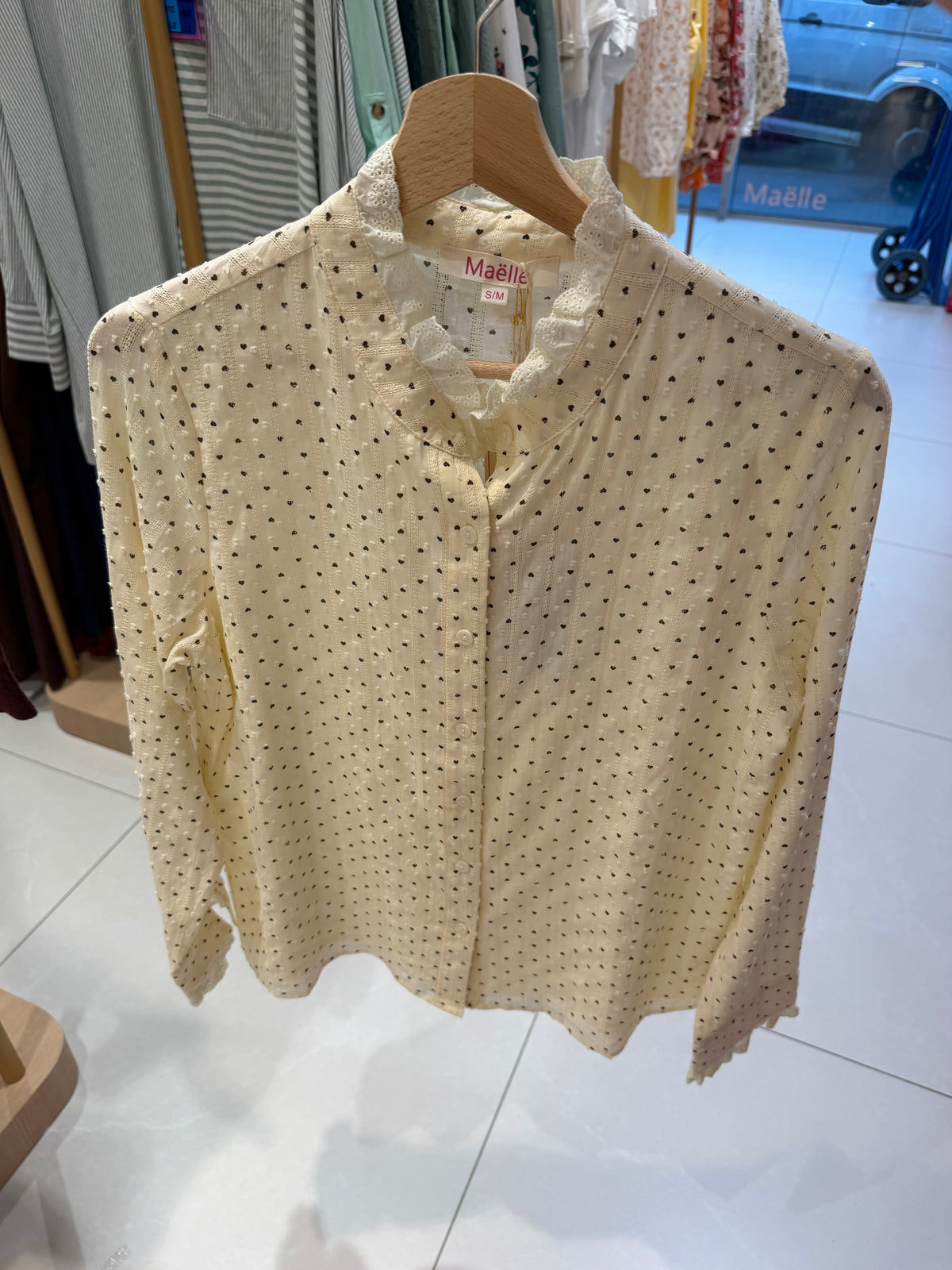 Chemise écrue à petits cœurs