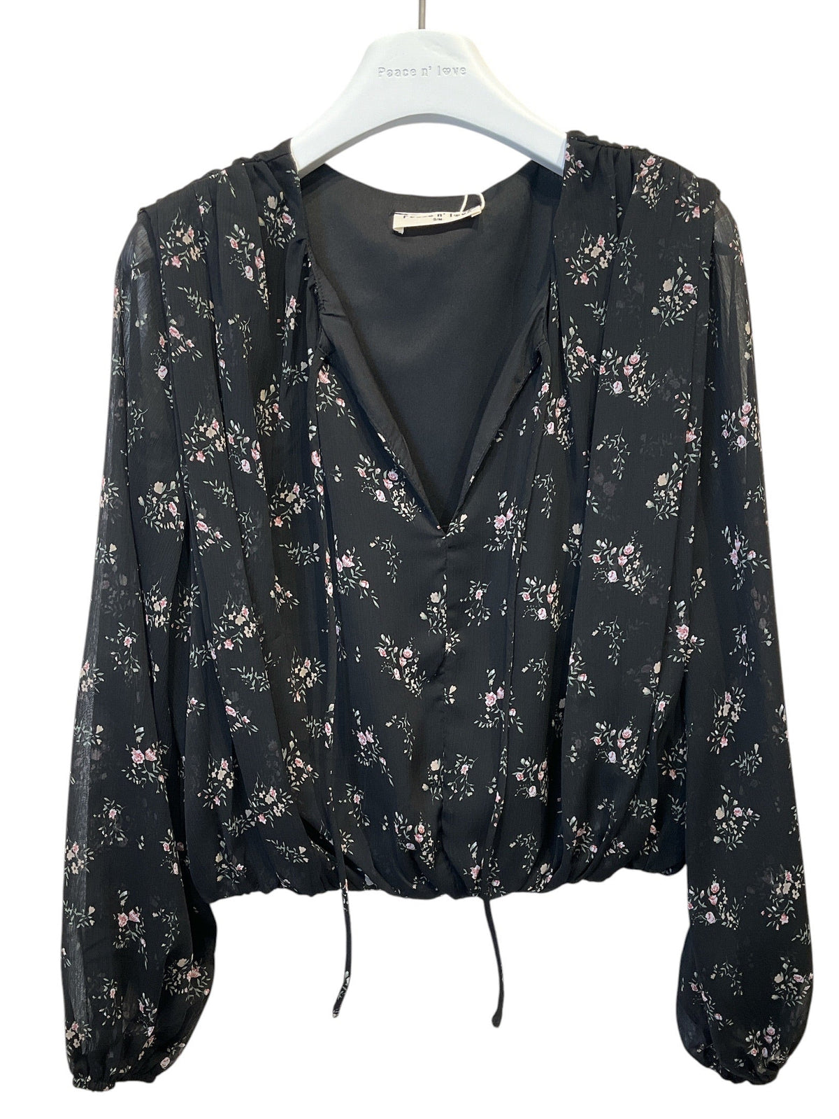 Blouse fleurie noire – Élégante & féminine