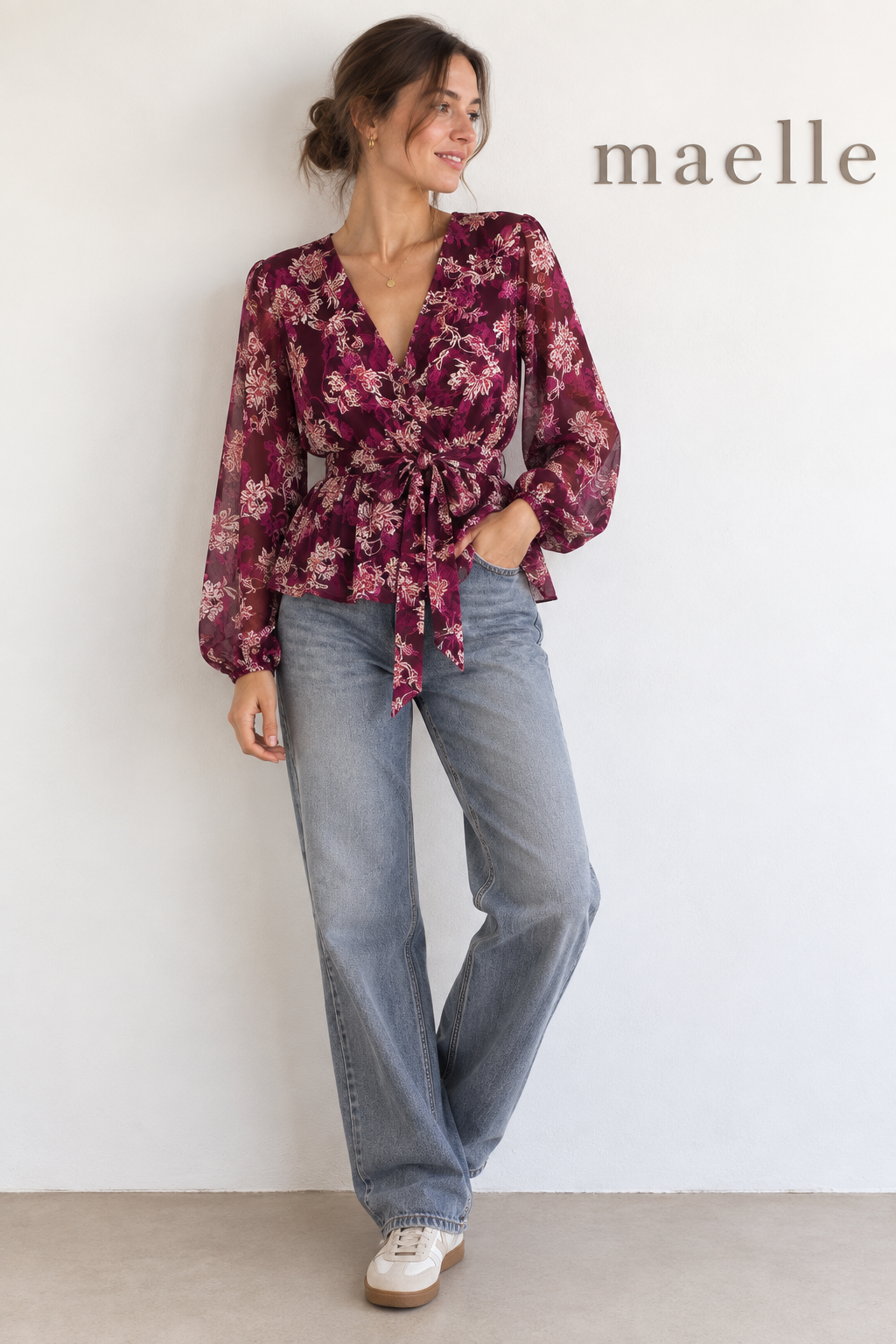 Blouse cache-cœur fleurie violette