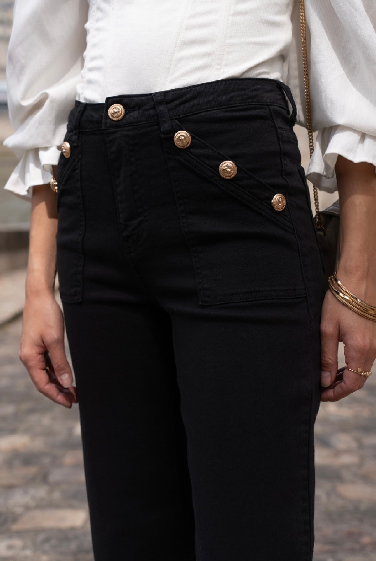 Jean Wide Leg Taille Haute – Noir & Boutons Dorés