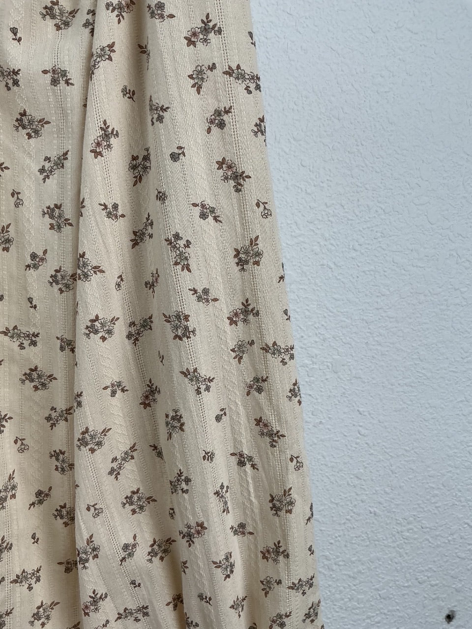 Blouse femme beige fleurie – Élise