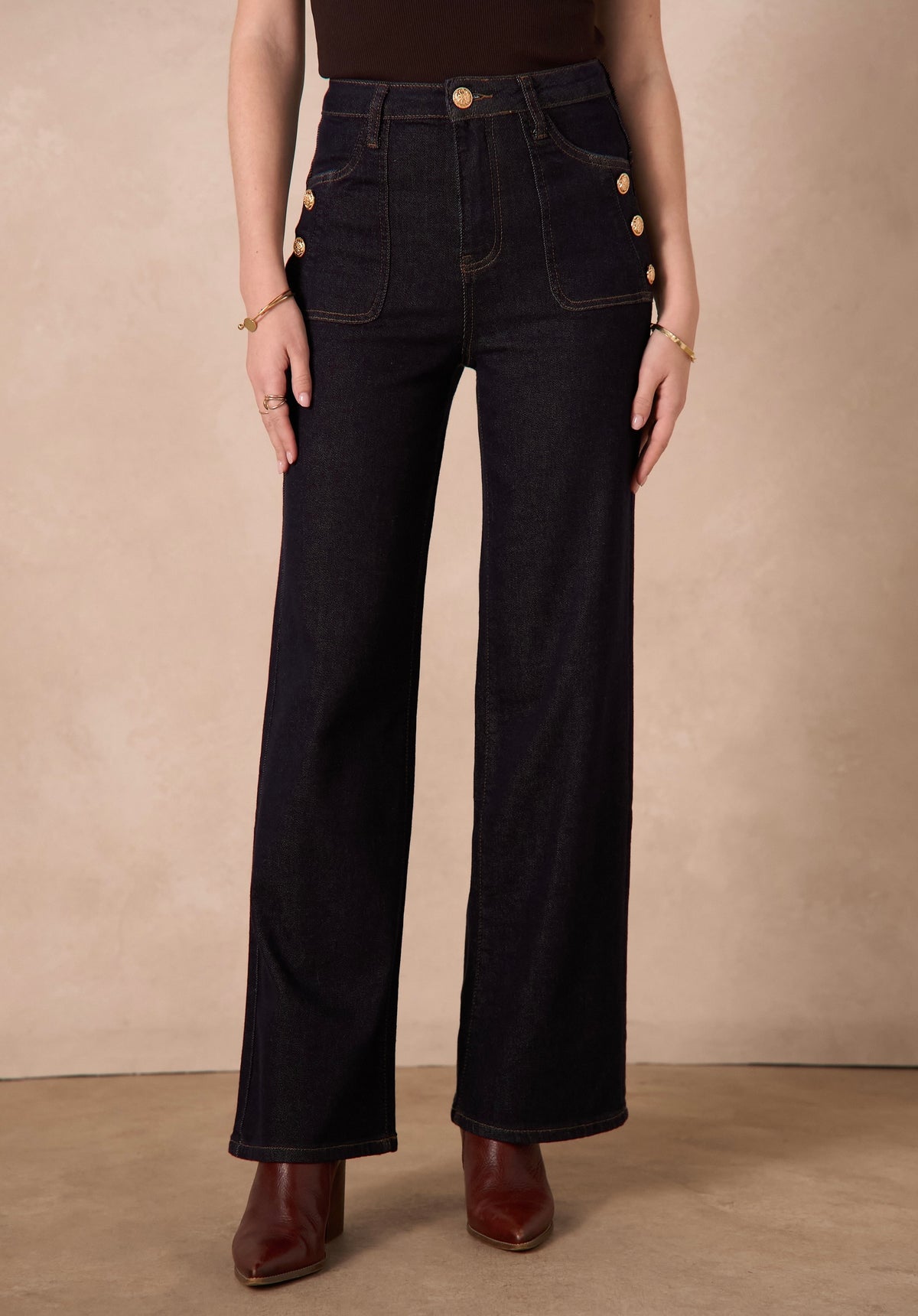 Jean femme grande taille wide leg brut à boutons dorés – Livia