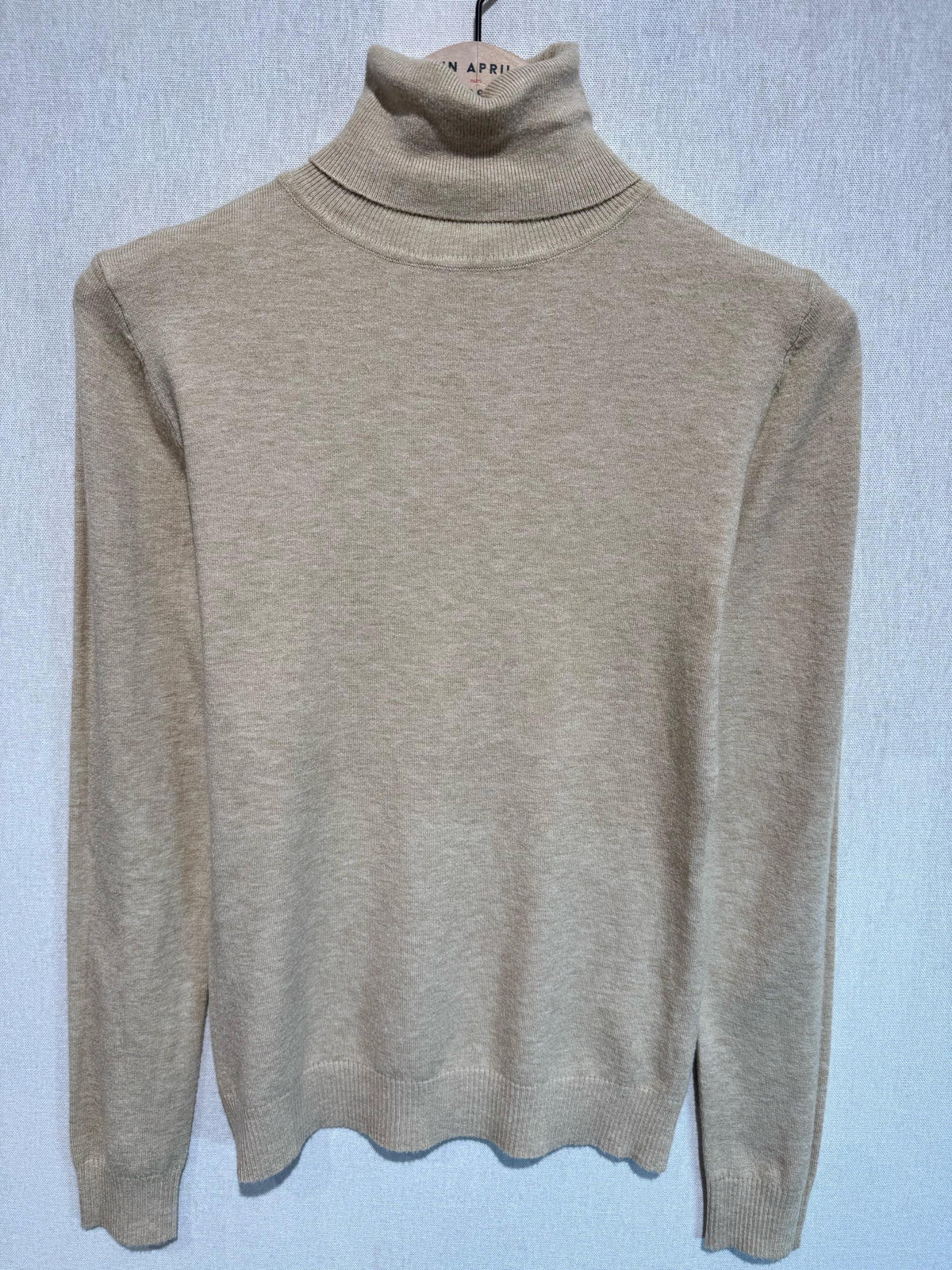 Pull col roulé fin