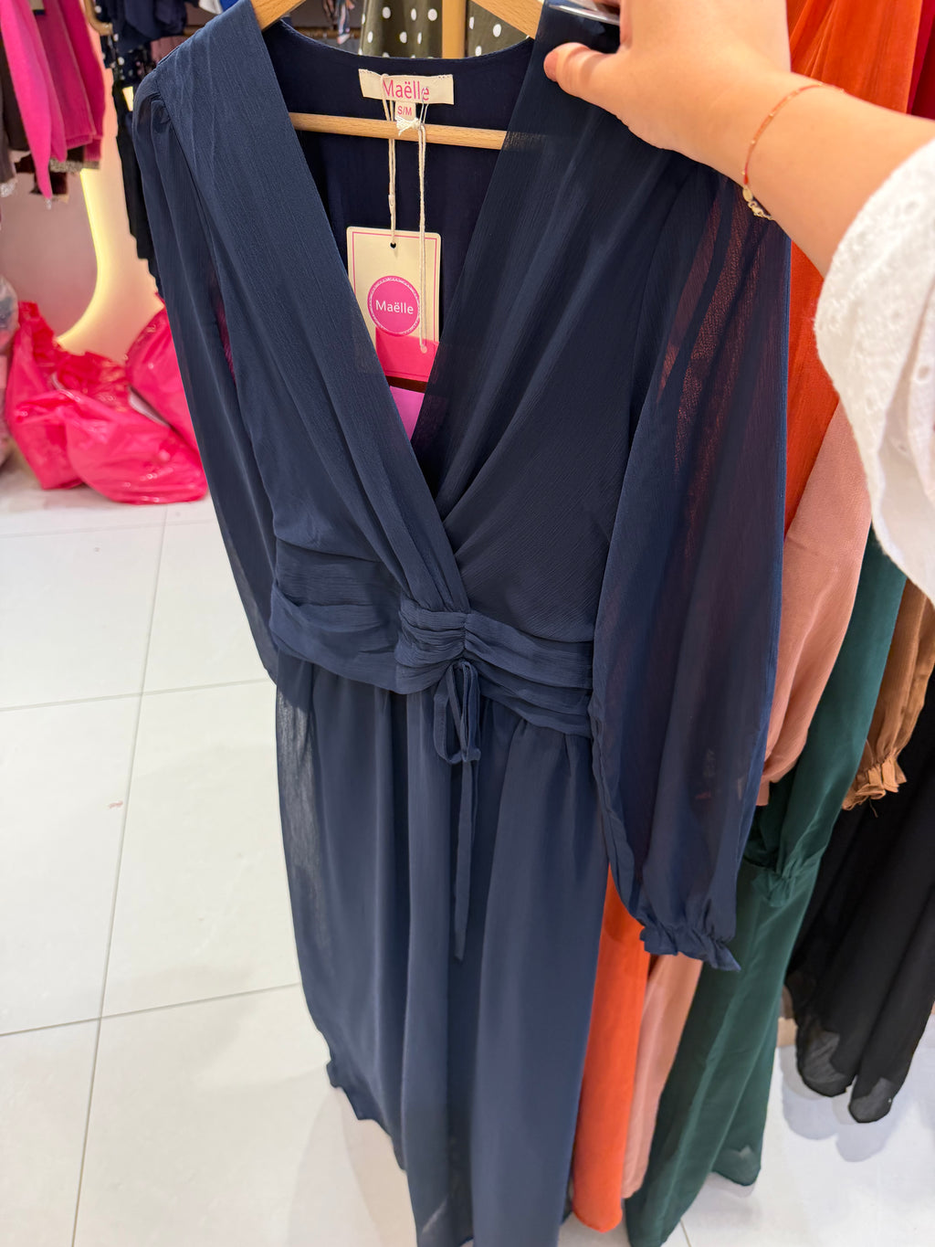 Robe longue fluide cache-cœur bleu marine
