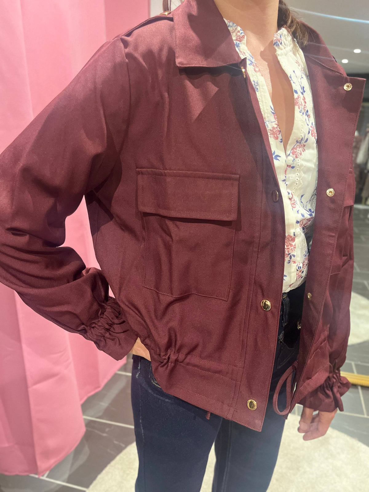 Veste courte Bordeaux à taille ajustable