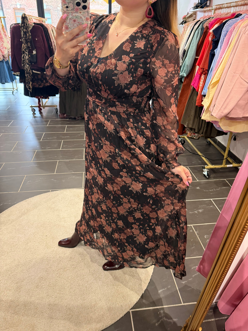 Robe longue fleurie – Noire & vieux rose