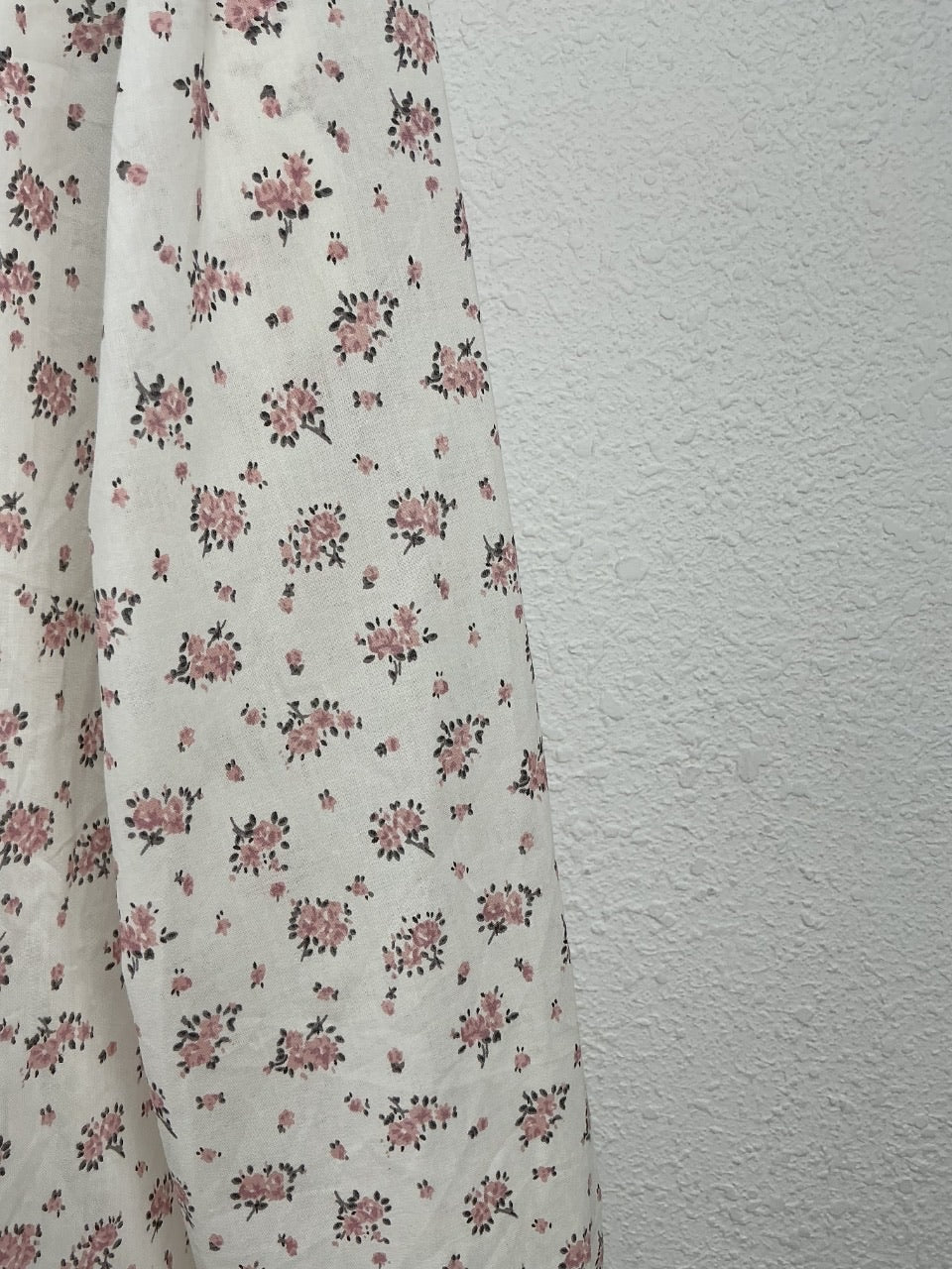 Blouse femme écrue fleurie rose – Rosalie