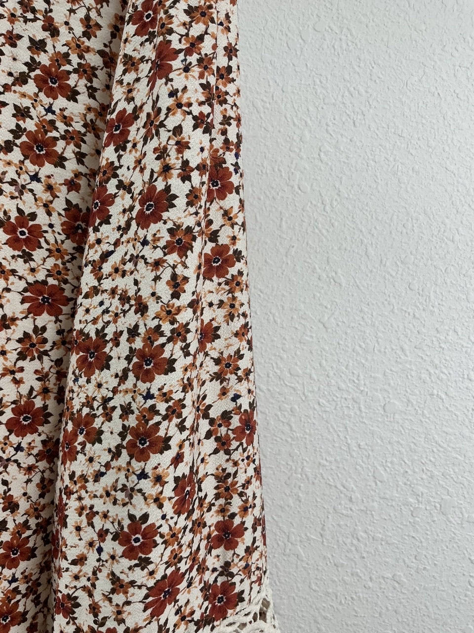 Blouse femme fleurie terracotta à dentelle – Alba