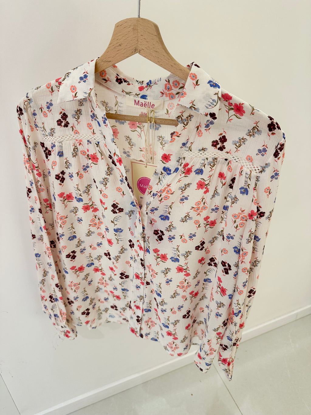 Chemise fleurie écrue