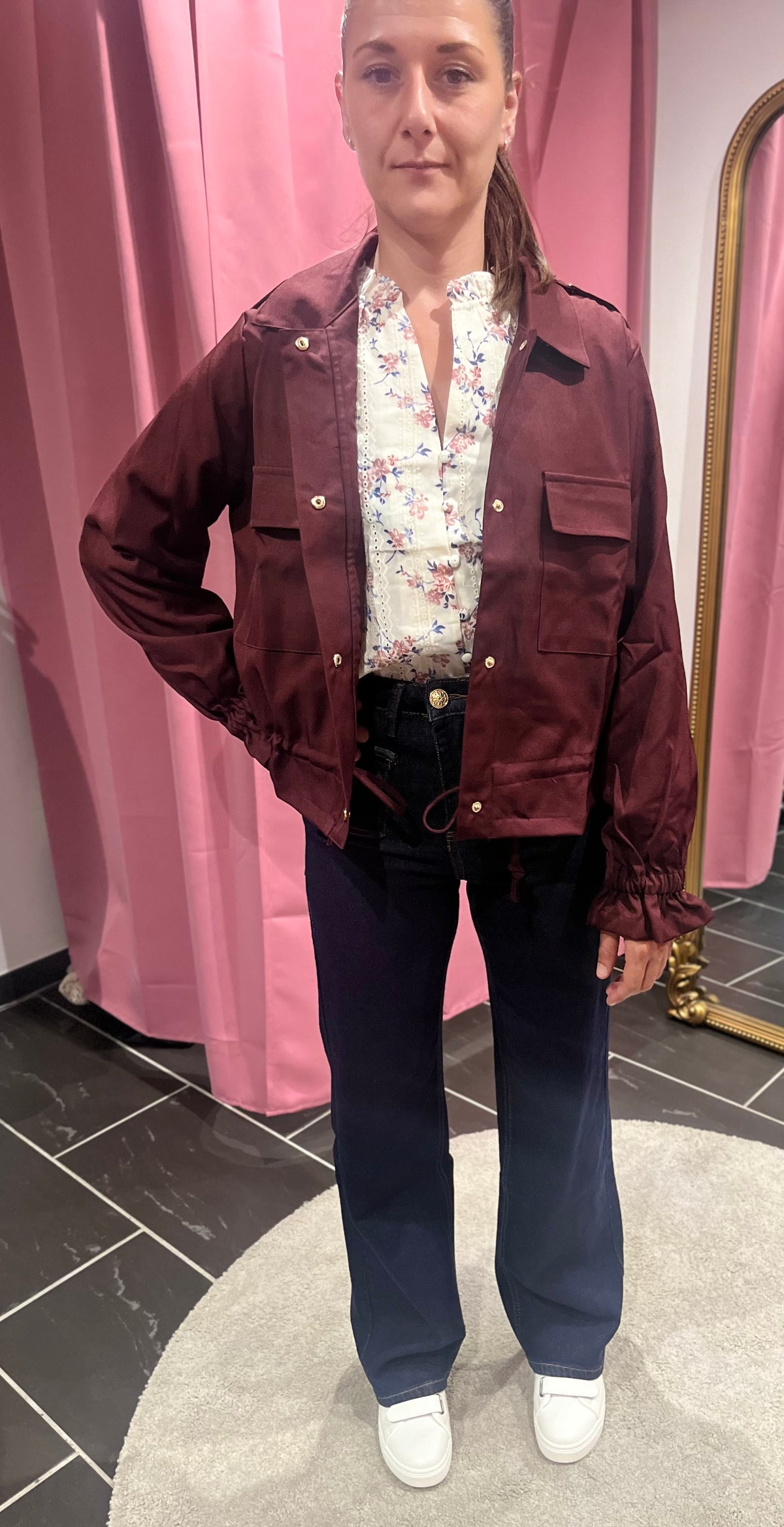 Veste courte Bordeaux à taille ajustable
